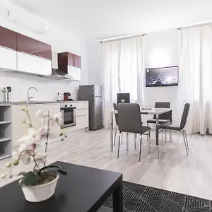 Hemeras Boutique Homes - City Center Design Flats Appartamento Milano